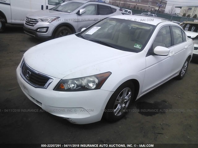 1HGCP26498A043242 - 2008 HONDA ACCORD LXP WHITE photo 2