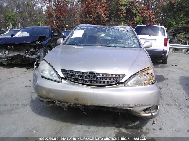 4T1BE32K63U738663 - 2003 TOYOTA CAMRY LE/XLE/SE ოქროსფერი ფოტო 6