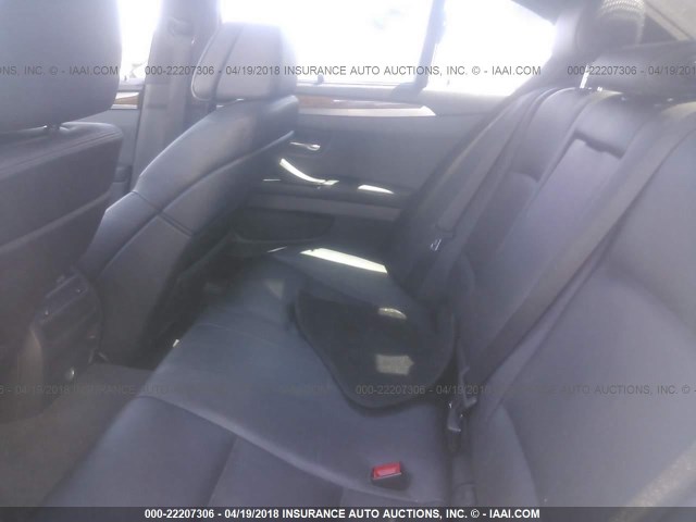 WBAFU9C57BC784878 - 2011 BMW 550 XI SILVER photo 8