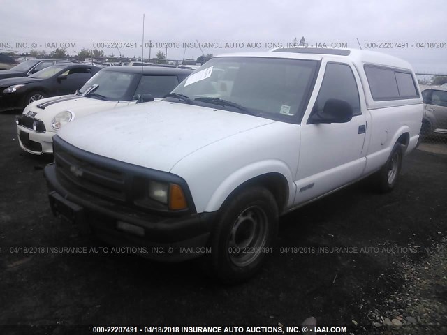 1GCCS14W3TK235996 - 1996 CHEVROLET S TRUCK S10 WHITE photo 2