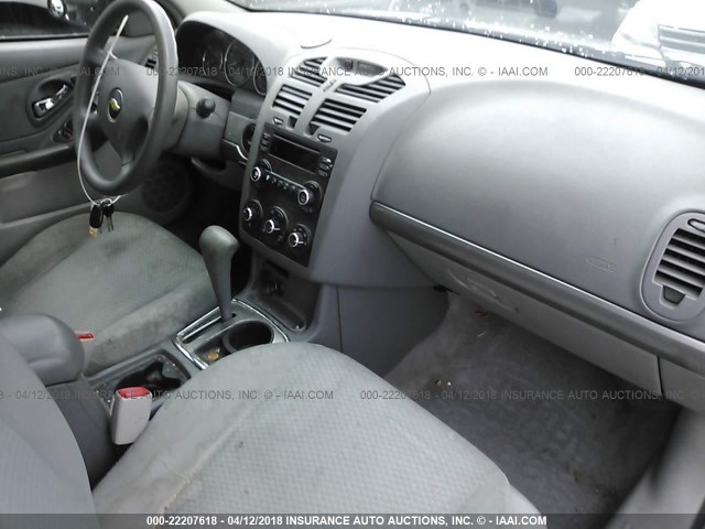 1G1ZS58F77F110776 - 2007 CHEVROLET MALIBU LS ვერცხლისფერი ფოტო 5