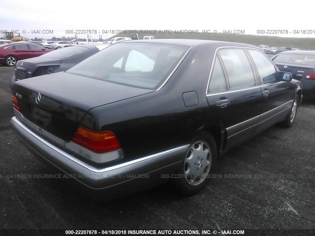 WDBGA43E6SA265592 - 1995 MERCEDES-BENZ S 420 BLACK photo 4