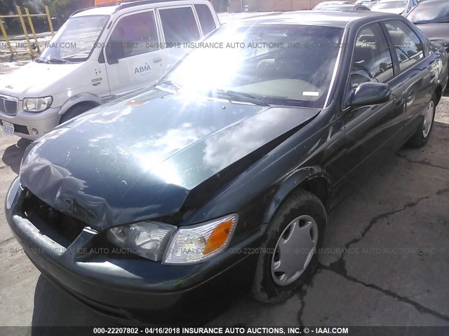 4T1BG22K0YU969683 - 2000 TOYOTA CAMRY CE/LE/XLE 绿色 照片 2