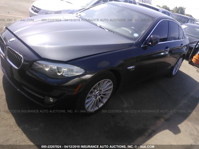WBAFU7C58BC877459 - 2011 BMW 535 XI Сұр фото 2