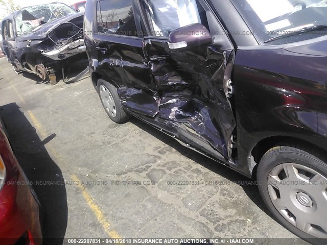 JTLKE50E681046994 - 2008 TOYOTA SCION XB BURGUNDY photo 6