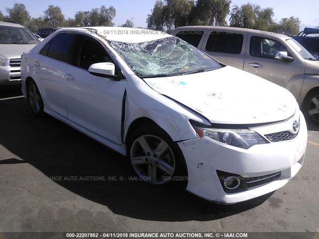 4T1BF1FK8EU807397 - 2014 TOYOTA CAMRY L/SE/LE/XLE Ağ foto 1