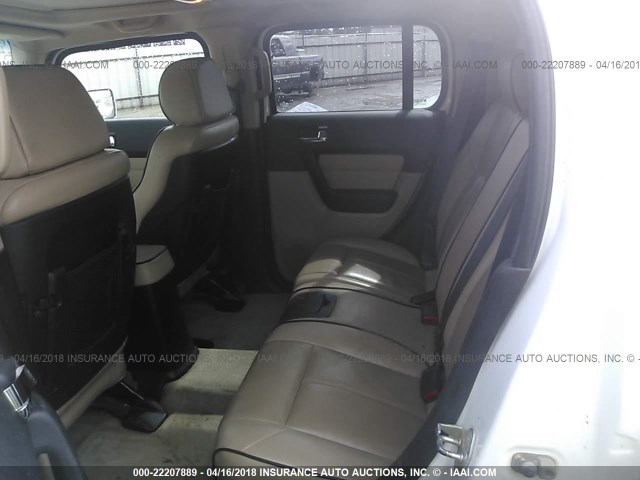 5GTDN13E278196737 - 2007 HUMMER H3 WHITE photo 8