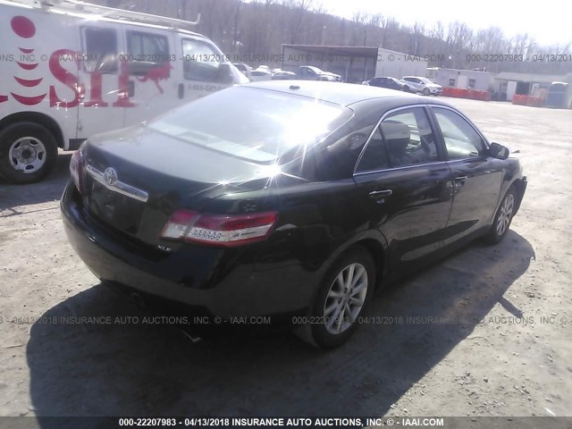 4T1BF3EK5BU593378 - 2011 TOYOTA CAMRY SE/LE/XLE GREEN photo 4