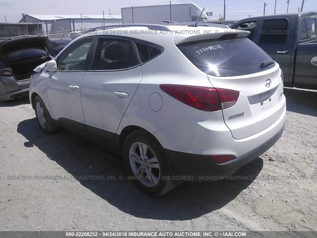 KM8JU3AC5DU579726 - 2013 HYUNDAI TUCSON GLS/LIMITED WHITE photo 3