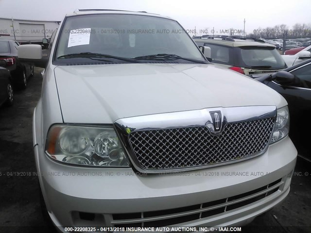 5LMFU28535LJ01123 - 2005 LINCOLN NAVIGATOR WHITE photo 6