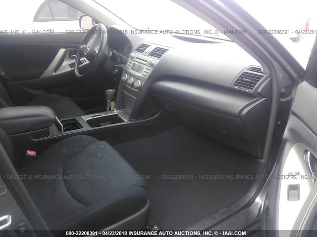 4T1BE46K77U522715 - 2007 TOYOTA CAMRY NEW GENERAT CE/LE/XLE/SE GRAY photo 5