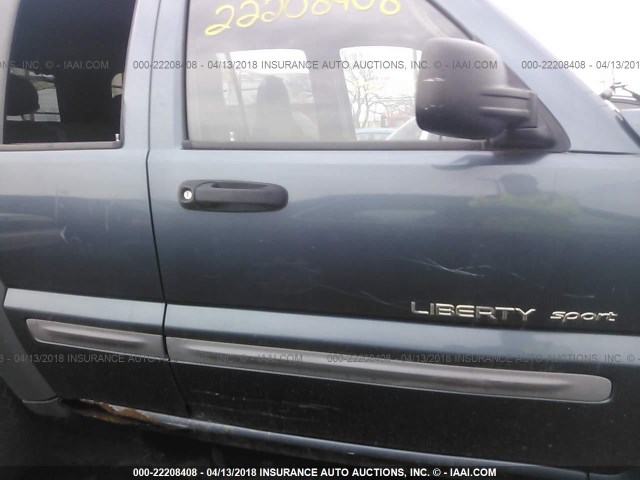1J4GL48KX2W339099 - 2002 JEEP LIBERTY SPORT 灰色 照片 6
