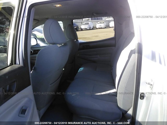 3TMLU4ENXBM072384 - 2011 TOYOTA TACOMA DOUBLE CAB ვერცხლისფერი ფოტო 8