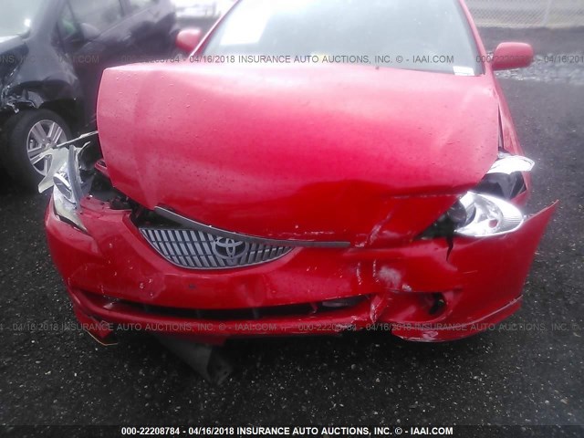 4T1CA38P24U032455 - 2004 TOYOTA CAMRY SOLARA SE/SLE RED photo 6