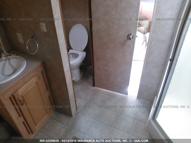 4XTFS29297C468689 - 2007 THOR OTHER  თეთრი ფოტო 6