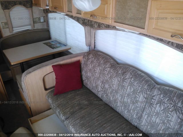 4XTFS29297C468689 - 2007 THOR OTHER  თეთრი ფოტო 7