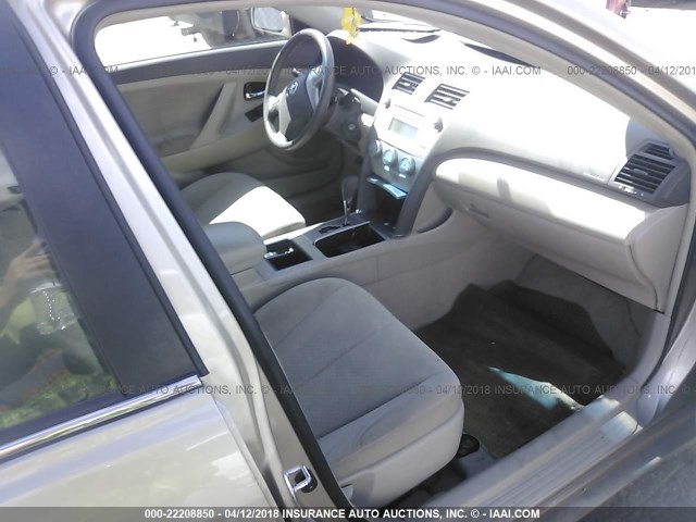 4T1BE46KX9U332622 - 2009 TOYOTA CAMRY SE/LE/XLE 金色 照片 5