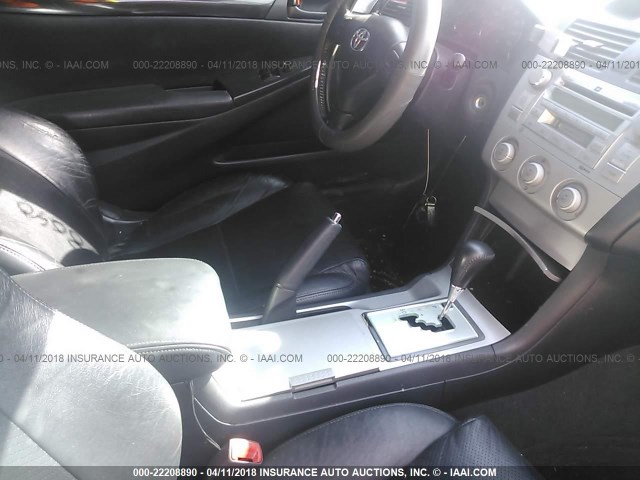 4T1CA38P65U041631 - 2005 TOYOTA CAMRY SOLARA SE/SLE ვერცხლისფერი ფოტო 5