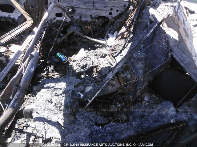 2G4WF551711129300 - 2001 BUICK REGAL GS GRAY photo 8