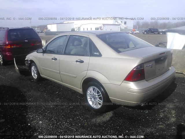 1FAFP34N97W250878 - 2007 FORD FOCUS ZX4/S/SE/SES 金色 照片 3