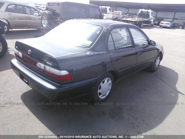 1NXBB02E0TZ436173 - 1996 TOYOTA COROLLA DX BLACK photo 4