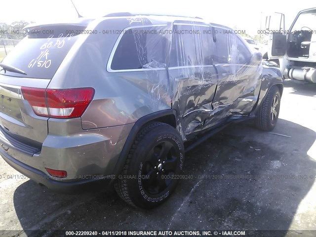 1C4RJFAG5CC124089 - 2012 JEEP GRAND CHEROKEE LAREDO GRAY photo 4