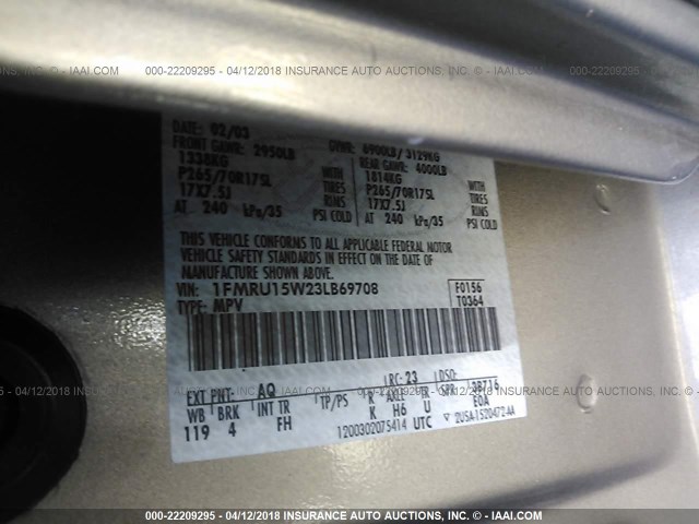 1FMRU15W23LB69708 - 2003 FORD EXPEDITION XLT GOLD photo 9