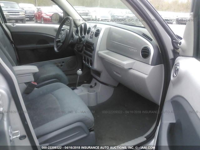 3A8FY48B38T147372 - 2008 CHRYSLER PT CRUISER SILVER photo 5