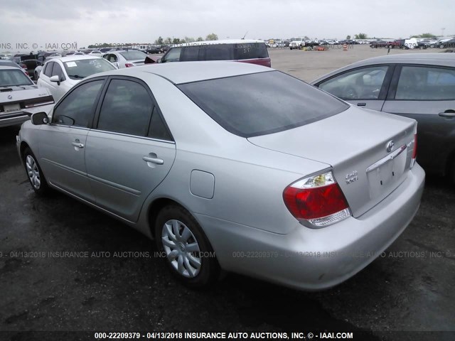 4T1BE32K36U719797 - 2006 TOYOTA CAMRY LE/XLE/SE SILVER photo 3
