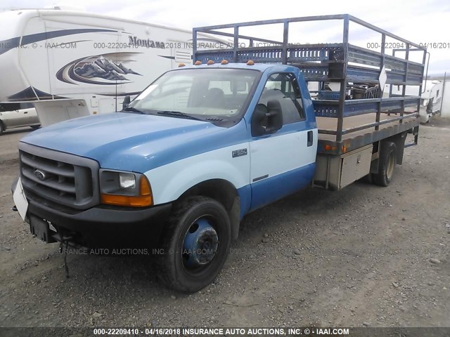 1FDAF57F2XED12808 - 1999 FORD F550 SUPER DUTY BLUE photo 2