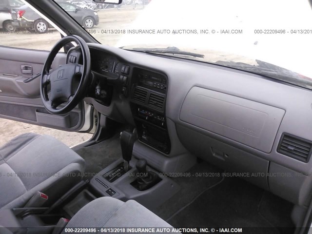 4S6CM58V6S4427714 - 1995 HONDA PASSPORT EX/LX 白色 照片 5