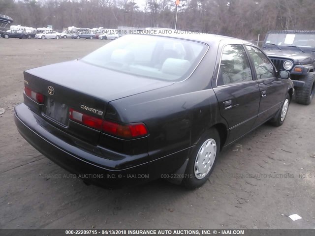 4T1BG22KXWU310622 - 1998 TOYOTA CAMRY CE/LE/XLE 黑色 照片 4