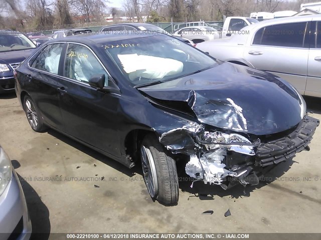 4T1BF1FK5HU641845 - 2017 TOYOTA CAMRY LE/XLE/SE/XSE BLACK photo 1