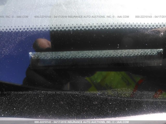 JT2BF28K510305111 - 2001 TOYOTA CAMRY LE/XLE 银色 照片 9