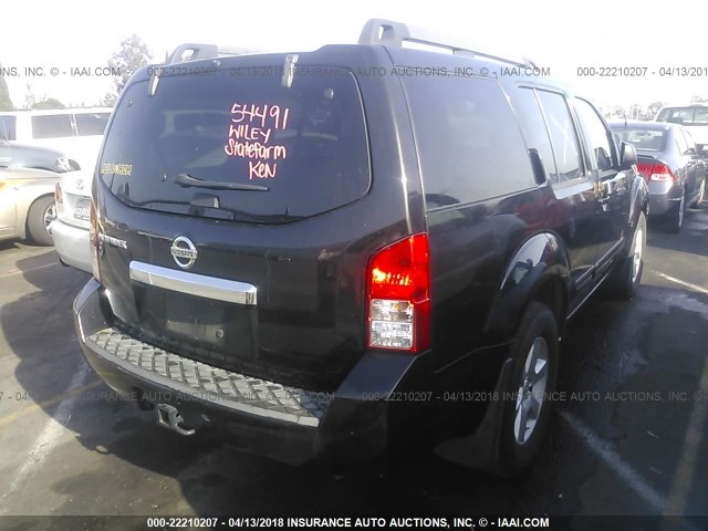 5N1AR1NN2BC604389 - 2011 NISSAN PATHFINDER S/LE/SE BLACK photo 4