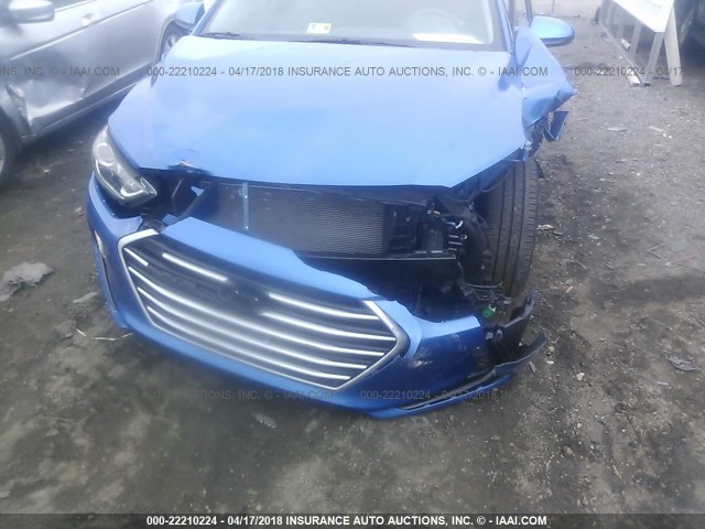 KMHD84LF1HU250901 - 2017 HYUNDAI ELANTRA SE/VALUE/LIMITED BLUE photo 6