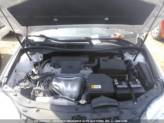 4T1BF1FK8HU792310 - 2017 TOYOTA CAMRY LE/XLE/SE/XSE Blanc photo 10