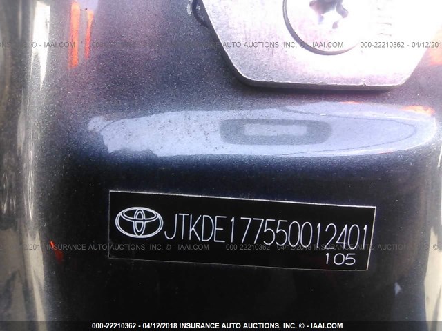 JTKDE177550012401 - 2005 TOYOTA SCION TC 灰色 照片 9