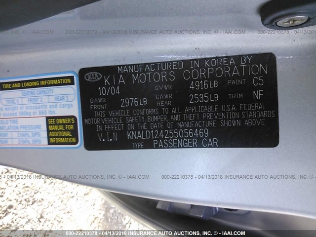 KNALD124255056469 - 2005 KIA AMANTI SILVER photo 9