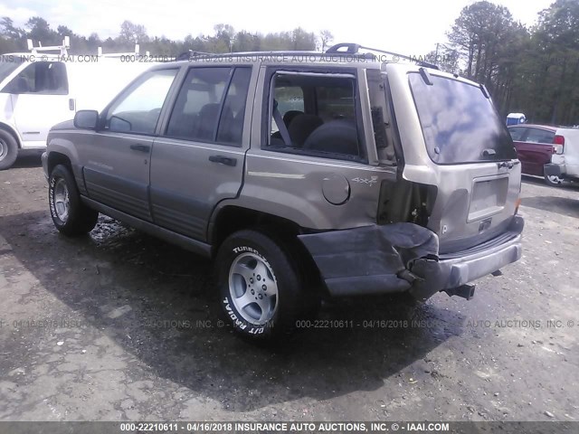 1J4GZ58S7VC662116 - 1997 JEEP GRAND CHEROKEE LAREDO/TSI GRAY photo 3