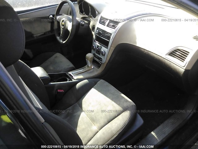 1G1ZB5E12BF197083 - 2011 CHEVROLET MALIBU LS შავი ფოტო 5