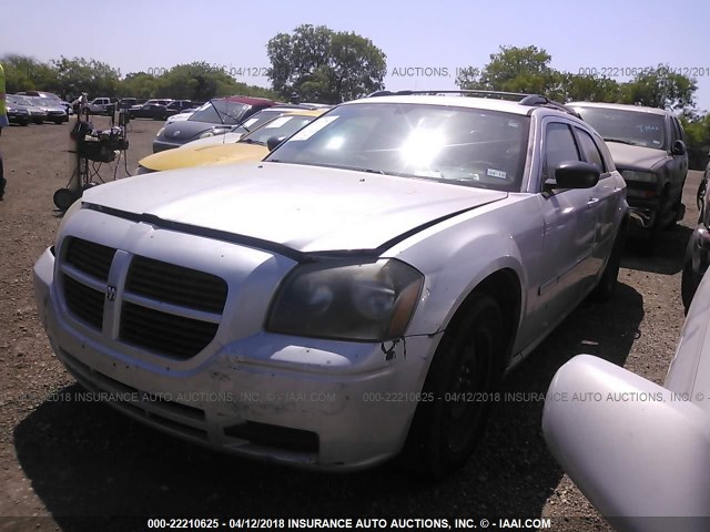 2D4FV47T86H300444 - 2006 DODGE MAGNUM SE SILVER photo 2