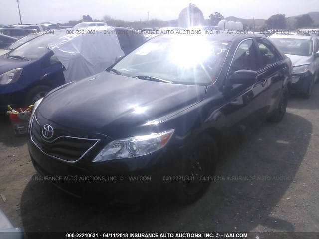 4T1BF3EK4BU225628 - 2011 TOYOTA CAMRY SE/LE/XLE BLACK photo 2