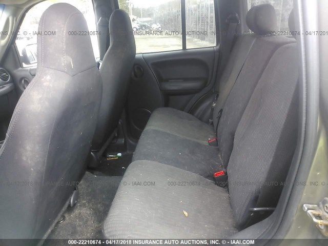 1J4GL48KX4W153677 - 2004 JEEP LIBERTY SPORT 棕色 照片 8