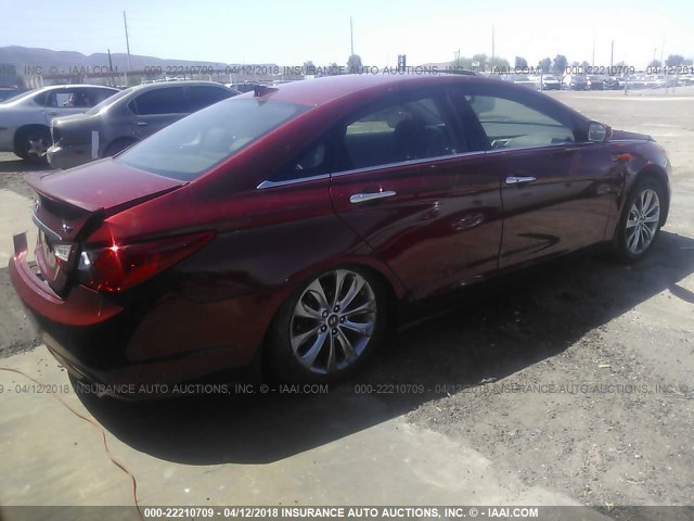 5NPEC4AB5CH486736 - 2012 HYUNDAI SONATA SE/LIMITED RED photo 4