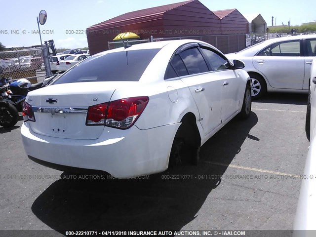 1G1PE5SB2D7286953 - 2013 CHEVROLET CRUZE LT WHITE photo 4