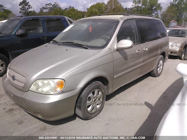 KNDUP132356717965 - 2005 KIA SEDONA EX/LX GRAY photo 2