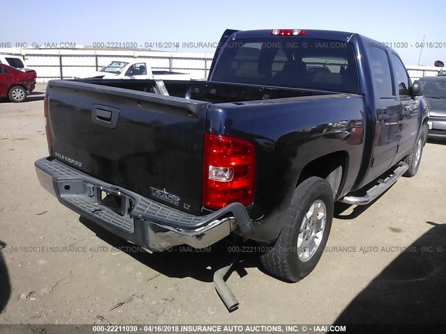 3GCEC13C18G125279 - 2008 CHEVROLET SILVERADO C1500 BLUE photo 4