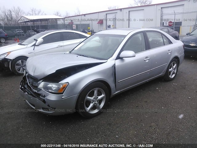 5NPEU46F58H359582 - 2008 HYUNDAI SONATA SE/LIMITED SILVER photo 2