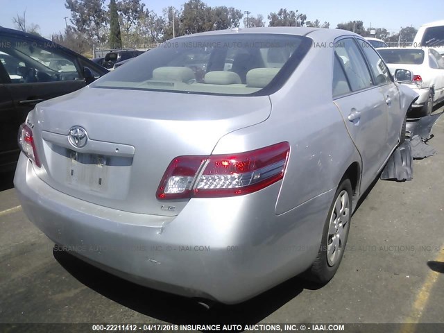 4T1BF3EK9BU752998 - 2011 TOYOTA CAMRY SE/LE/XLE SILVER photo 4